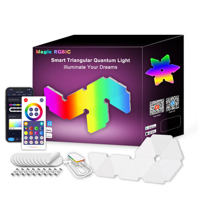 Buon prezzo RoHS RGB Lampada da parete 5V 10W LED Triangolo Lampade da parete Controllo dei colori intelligente in linea