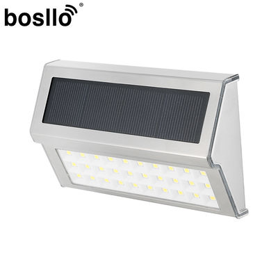 Buon prezzo 6000K Lampada solare impermeabile IP55 impermeabile singolo cristallo di silicio in linea