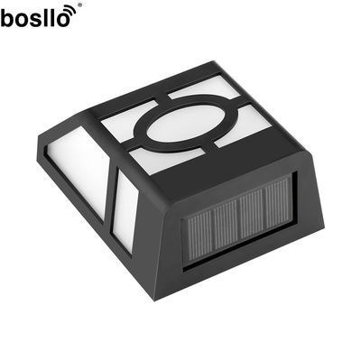 Buon prezzo Illuminazione esterna Lampade a parete solari con pannello di silicio monocristallino da 0,2 W e 6-8 ore di ricarica in linea